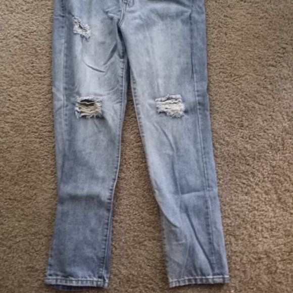 Distressed Jeans Light Colored - Picture 2 of 5